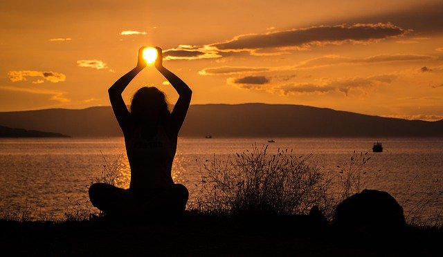 yoga grundlegend erlernen und praktizieren header yoga grundlegend erlernen und praktizieren header